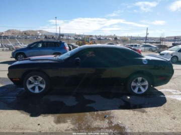 Dodge Challenger III 2023 Dodge Challenger Sxt 2023 3.6 Benzyna 303KM, zdjęcie 2