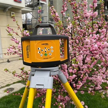 СИСТЕМА ЗЕЛЕНОГО ЛАЗЕРНОГО УРОВНЯ NIVEL NL520G ЦИФРОВАЯ + НАШИВКА НА ШТАТИВ