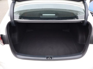 Toyota Corolla XII Sedan 1.5 VVT-i 125KM 2022 Toyota Corolla 1.5 VVT-i, Salon Polska, zdjęcie 13