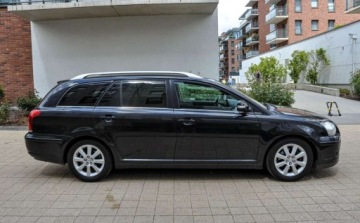 Toyota Avensis II Kombi 2.0 VVT-i 147KM 2008 Toyota Avensis 2,0 (147KM) 2008 r. Lift Salon PL 2.0 Benzyna 147KM, zdjęcie 8