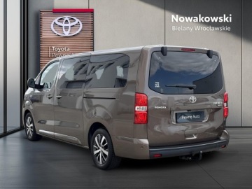 Toyota Proace II Furgon Medium 2.0 D-4D 177KM 2022 Toyota PROACE VERSO 2.0 D4-D Long VIP PROACE Verso, zdjęcie 1