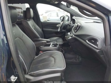 Chrysler Pacifica II 2020 Chrysler Pacifica Hybrid Limited 2020 3.6l 3.6 Hybryda 260KM, zdjęcie 9