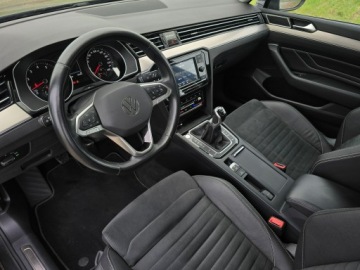 Volkswagen Passat B8 Variant Facelifting 1.5 TSI EVO 150KM 2022 Volkswagen Passat ELEGANCE 1.5 TSI 150KM Salon Polska, Możliwa zamiana, zdjęcie 9