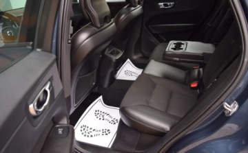 Volvo XC60 II Crossover D3 150KM 2018 Volvo XC 60 2.0 d Manual Virtual Panorama Navi Ledy Blis 2.0 Diesel 150KM, zdjęcie 32
