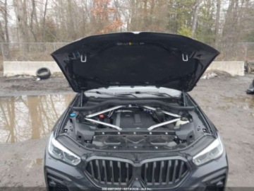 BMW X6 G06 2022 BMW X6 xDrive40i 2022 3.0 Benzyna 335KM, zdjęcie 8