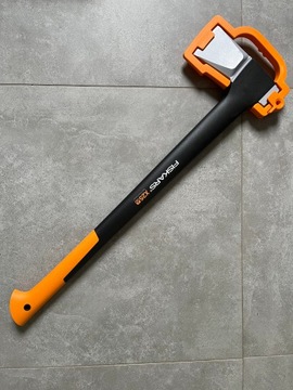 НАБОР ТОПОРОВ FISKARS: Колун X25 + Столярные работы X7 + БЕСПЛАТНЫЙ набор для охраны труда и техники безопасности.