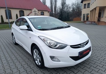 Hyundai Elantra V Sedan 1.6 D-CVVT MPI 132KM 2013