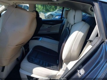 BMW Seria 5 F10-F11 2013 BMW Seria 5 2013 BMW 5 Series Gran Turismo 5dr 535i xDrive Gran Turismo AWD, zdjęcie 8