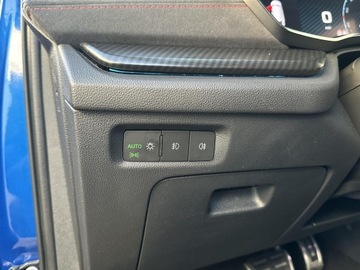 Skoda Octavia IV Kombi 2.0 TDI SCR 200KM 2022 Skoda Octavia 2.0TDI 200KM, Hak, HEAD-UP, Matrix,, zdjęcie 26