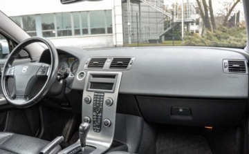 Volvo V50 2.0 TD 136KM 2008 Volvo V50 2,0D Automat Skory Bezwypadkowy 2.0 Diesel 136KM, zdjęcie 9