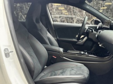 Mercedes Klasa A W177/V177 Hatchback Facelifting 2.0 220 190KM 2025 A Klasa 220 4-Matic AMG Line 2.0 (190KM) 2025, zdjęcie 10