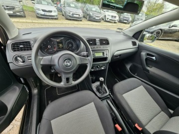 Volkswagen Polo V 2010 Volkswagen Polo 1.6 diesel 75KM, zdjęcie 8