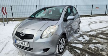 Toyota Yaris II Hatchback 5d 1.3 i VVT-i 86KM 2007 Toyota Yaris 1.3 87ps.Benzyna Klima Drugi Komplet Kol Model 2008 1.3 87KM, zdjęcie 2