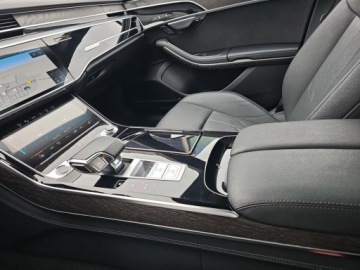 Audi A8 D5 Sedan Facelifting 3.0 55 TFSI 340KM 2023 Audi A8 pneumatyka, panoramiczny dach, kamery 360, BO, head up 3.0 Benzyna, zdjęcie 17