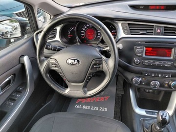 Kia Ceed II Hatchback 5d Facelifting 1.4 DOHC 100KM 2018 Kia Ceed Lift LED Elektryka Sensor Klimatyzacja Podgrzewane fotele PDC Alu, zdjęcie 17
