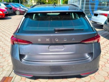Skoda Octavia IV 2026 SKODA Octavia Drive Essence 1.5 TSI mHEV DSG Combi 115KM 2026, zdjęcie 3