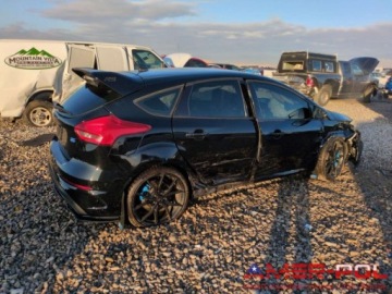 Ford Focus III RS 2.3 EcoBoost 350KM 2017 Ford Focus RS_4x4_350 km_2017r 2.3 Benzyna 350KM, zdjęcie 3