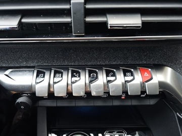 Peugeot 3008 II Crossover 1.2 PureTech 130KM 2019 Peugeot 3008 Polski Salon | Pierwszy właściciel |, zdjęcie 31