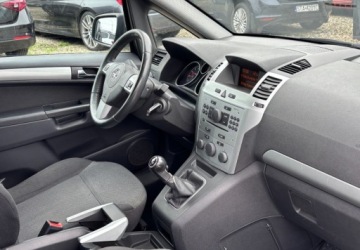 Opel Zafira B 1.6 Twinport ecoFLEX 115KM 2009 Opel Zafira 2009 r. 1.6 Benzyna 116KM, zdjęcie 13