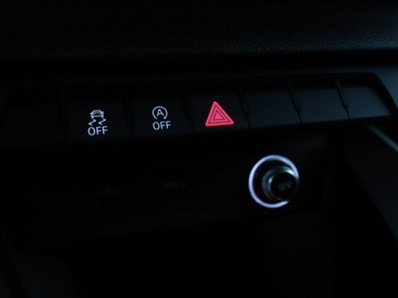 Audi A1 II 1.0 25 TFSI 95KM 2019 Audi A1 Sportback virtual cockpit PDC grzane, zdjęcie 26