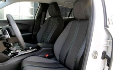 Peugeot 2008 II SUV 1.2 PureTech 130KM 2022 Peugeot 2008 1.2 PureTech Allure SS EAT8 130KM SalonPL Gwarancja od RiA, zdjęcie 25