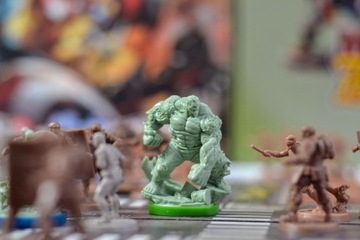 Портальные игры Marvel Zombies