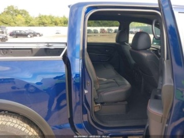 Nissan Titan 2023 Nissan Titan 2023 Nissan Titan 4x4 Crew Cab PRO-4X 5.6 Benzyna 400KM, zdjęcie 11