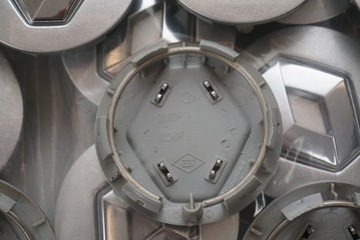 Центральная крышка алюминиевого диска RENAULT OE серебристого цвета 57 мм