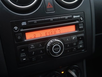 Nissan Qashqai I Crossover Facelifting  1.6 117KM 2012 Nissan Qashqai 1.6, Klima, Tempomat, Parktronic, zdjęcie 12