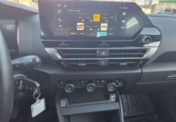 Citroen 2023 Citroen C4 Citroen C4 1.2 Benzyna 130KM, zdjęcie 16