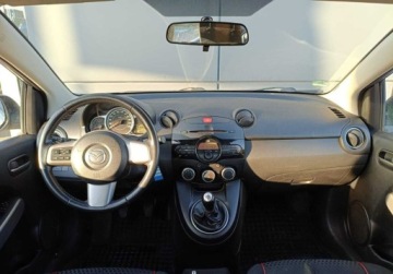 Mazda 2 II Hatchback 3d Facelifting 1.3 MZR 75KM 2011 Mazda 2 1.3 75KM PB FVmarza Serwis ASO GWARANCJA 1.3 Benzyna 74KM, zdjęcie 9