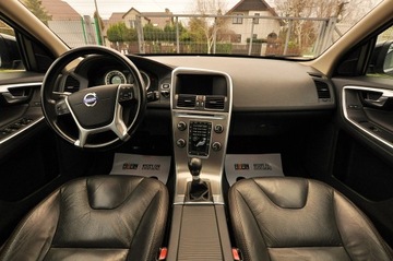 Volvo XC60 I SUV 2.0 D4 163KM 2012 Volvo XC 60 D4 163ps__SUMMUM__5-Cyl__Panorama, zdjęcie 19