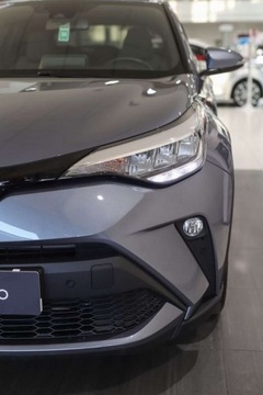 Toyota C-HR I Crossover Facelifting 1.8 Hybrid 122KM 2021 Toyota C-HR 1.8 Hybrid Style 1.8 Hybryda 122KM, zdjęcie 9