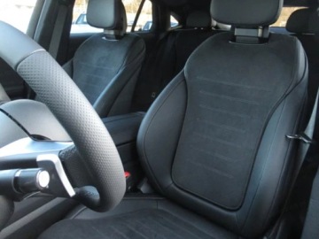 Mercedes GLC C254/X254 Coupe 2.0 300 258KM 2025 GLC Coupe 300 4-Matic AMG Line 2.0 (258KM) 2025, zdjęcie 5