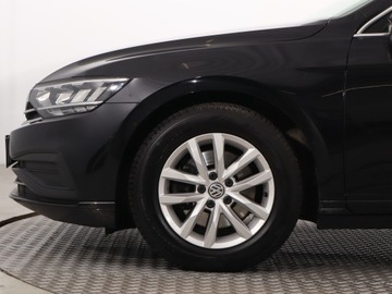 Volkswagen Passat B8 Variant 2.0 TDI BlueMotion SCR 150KM 2019 VW Passat 2.0 TDI, Salon Polska, Navi, Klima, zdjęcie 14