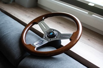 ОРИГИНАЛЬНЫЙ деревянный руль Nardi Torino диаметром 335 мм.