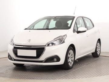 Peugeot 208 I Hatchback 5d Facelifting 1.2 PureTech 82KM 2017 Peugeot 208 1.2 PureTech, Salon Polska, zdjęcie 1