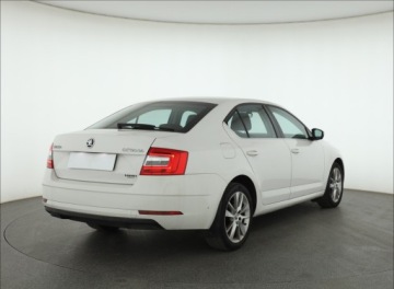 Skoda Octavia III Liftback Facelifting 1.4 TSI 150KM 2017 Skoda Octavia 1.4 TSI, Salon Polska, zdjęcie 4