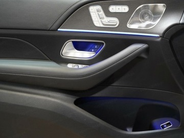 Mercedes GLE V167 SUV Facelifting 3.0 450d 367KM 2025 MERCEDES-BENZ GLE 450 d 4-Matic AMG Line 3.0 (367KM) 2025, zdjęcie 17