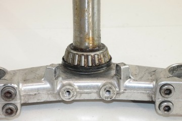 YAMAHA R6 RJ01 RJ03 98-02 PÓŁKA DOLNA SZTYCA