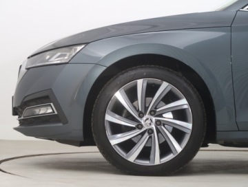 Skoda Octavia IV Kombi 2.0 TDI 150KM 2021 Skoda Octavia 2.0 TDI, Salon Polska, zdjęcie 14