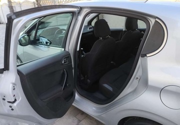 Peugeot 208 I 2013 Peugeot 208 e-HDi FAP 92 EGS6 StopampStart Allure 1.6 Diesel, zdjęcie 12