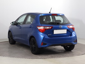 Toyota Yaris III Hatchback 5d Facelifting 2017 1.5 Dual VVT-iE 111KM 2018 Toyota Yaris 1.5 Dual VVT-i, Salon Polska, zdjęcie 3