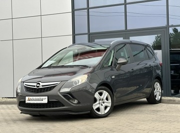 Opel Zafira C Tourer 2.0 CDTI ECOTEC 165KM 2015 Opel Zafira Climatronic Grzane Fotele Czujniki Nav