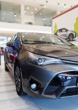 Toyota Avensis III Sedan Facelifting 2015 1.8 Valvematic 147KM 2018 Toyota Avensis 1.8 Premium 1.8 BenzynaLPG 147KM, zdjęcie 3