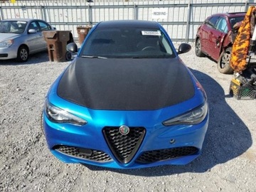 Alfa Romeo Giulia II 2019 Alfa Romeo Giulia 2019r., TI, od ubezpieczalni 2.0 Benzyna 280KM, zdjęcie 1