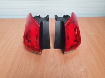 LAMPA TYŁ LEWY PEUGEOT 2008 9678074280 KOMPLETNA