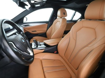 BMW Seria 5 G30-G31 Limuzyna 530e iPerformance 252KM 2017 BMW 530 Luxury Line PHEV panorama skóra kamera, zdjęcie 12