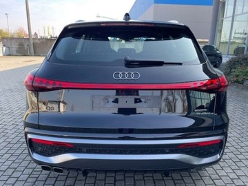 Audi Q5 II SUV Facelifting 2.0 40 TDI 204KM 2024 AUDI Q5 TDI quattro S line Suv 2.0 204KM 2024, zdjęcie 1