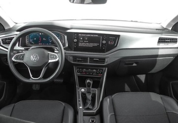 Volkswagen Taigo 1.5 TSI 150KM 2024 Volkswagen Taigo 1.5 TSI 150KM Style DSG Kamera Cofania Podgrzewane Fotele, zdjęcie 13